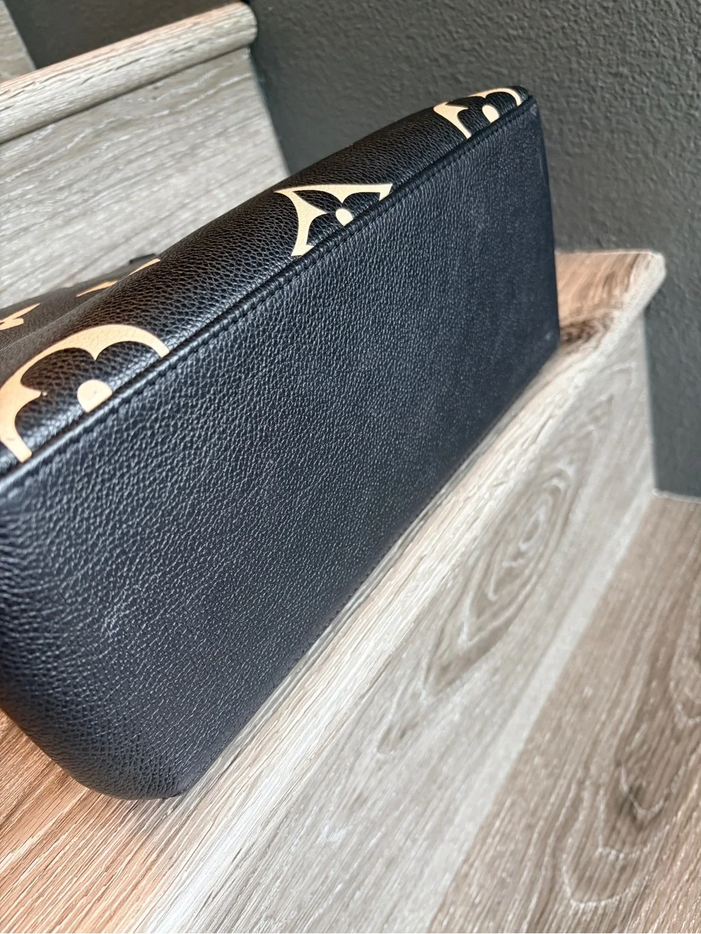 Louis Vuitton Petit Palais Black & Cream Top-Handle purse